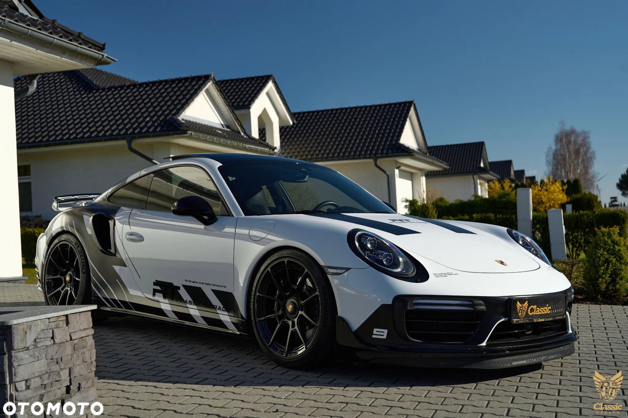 Porsche 911 Turbo S - 1