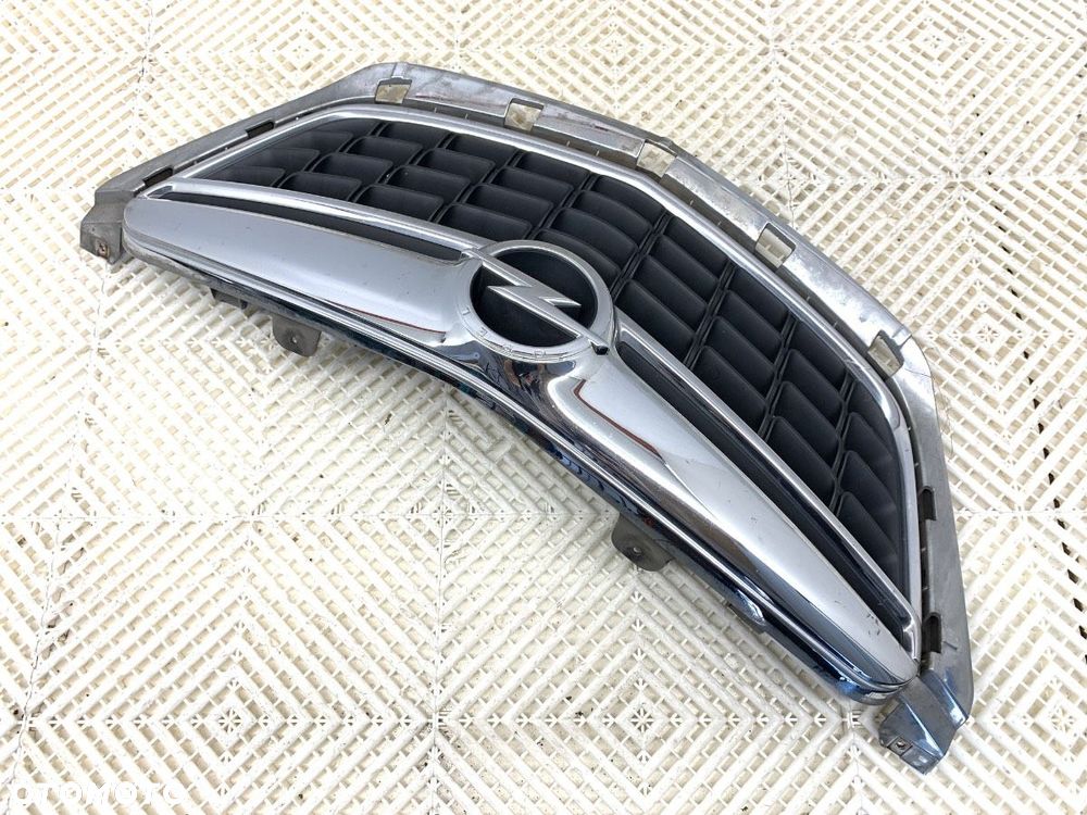 ATRAPA GRILL  OPEL MOKKA / MOKKA X (J13) 2012 - 2022 1.6 (_76) 85 kW [116 KM] benzyna 2012 - 2022 - 3