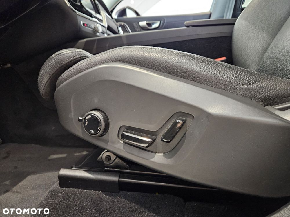 Volvo XC 60 - 13