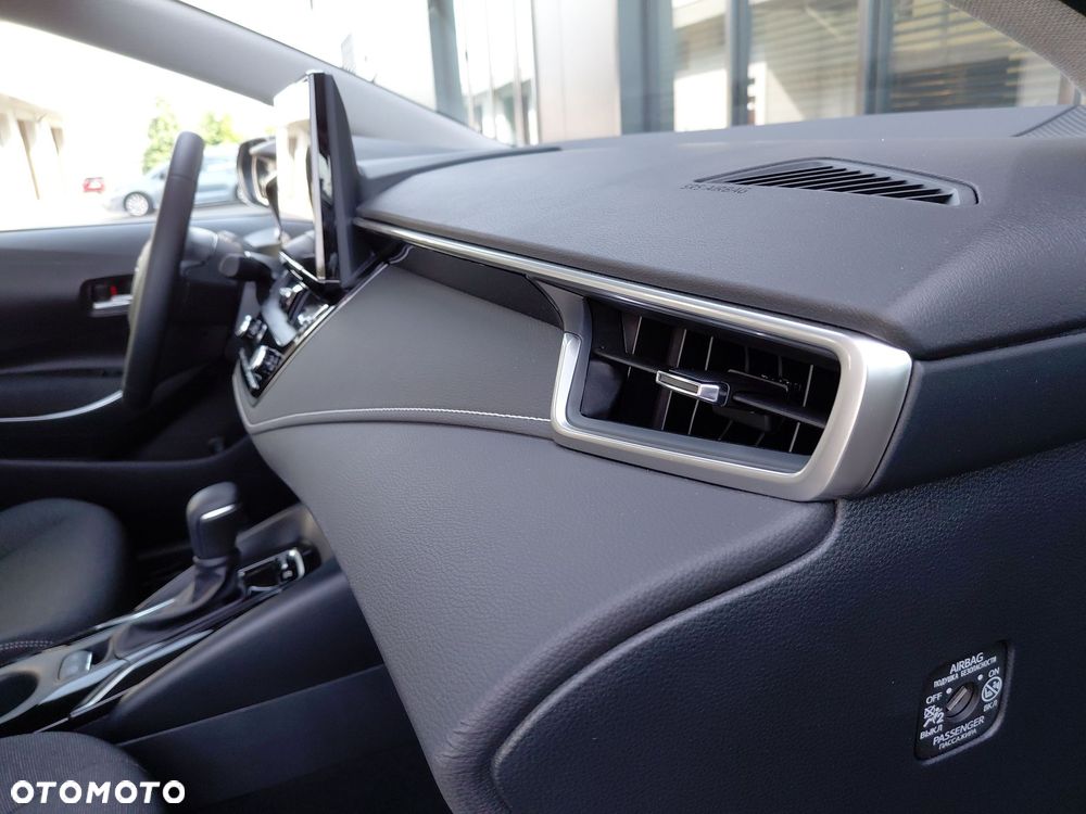 Toyota Corolla 1.8 Hybrid Comfort - 26