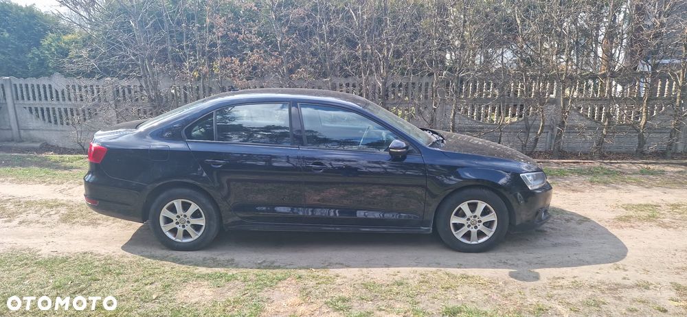 Volkswagen Jetta 1.2 TSI Comfortline - 4