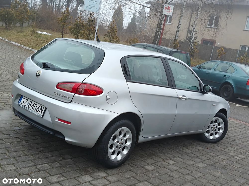 Alfa Romeo 147 1.6 Twin Spark 16V 120 - 2