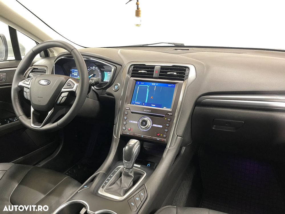 Ford Mondeo 2.0 HEV Titanium - 8