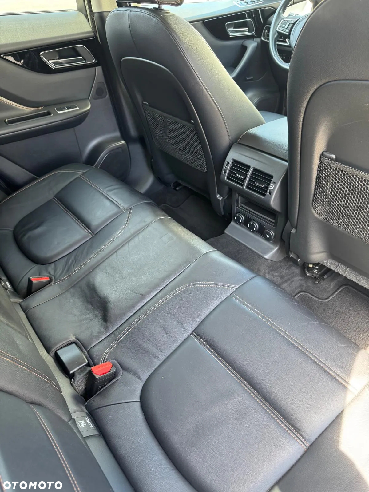 Jaguar F-Pace 2.0 i4D AWD Prestige - 17