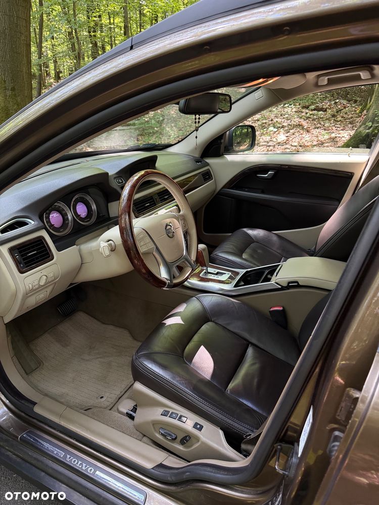 Volvo XC 70 D5 AWD Dynamic Momentum - 6