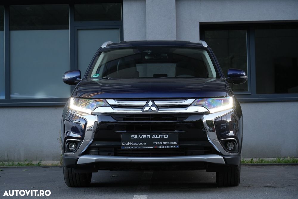 Mitsubishi Outlander 2.2 DI-D 4WD Automatik Diamant Edition - 24