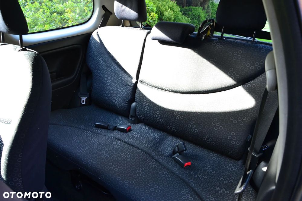 Toyota Yaris 1.3 Luna - 14