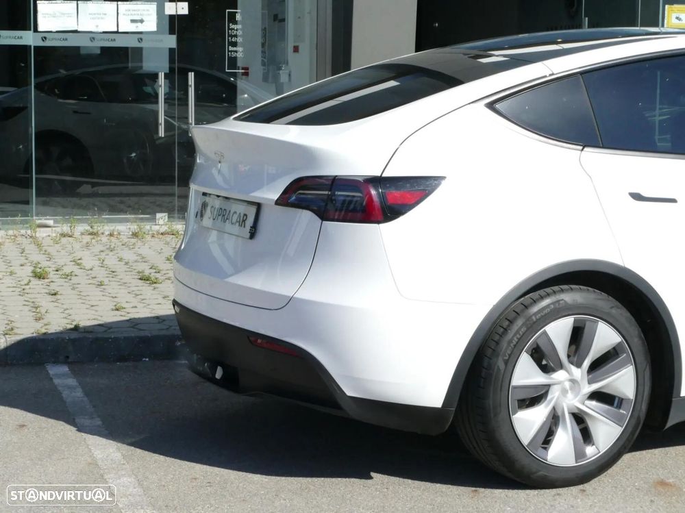 Tesla Model Y Standard - 7