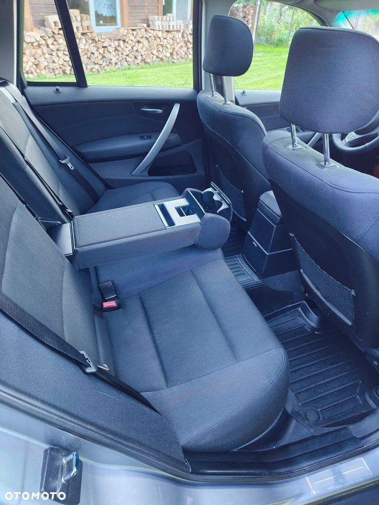 BMW X3 2.0d - 10