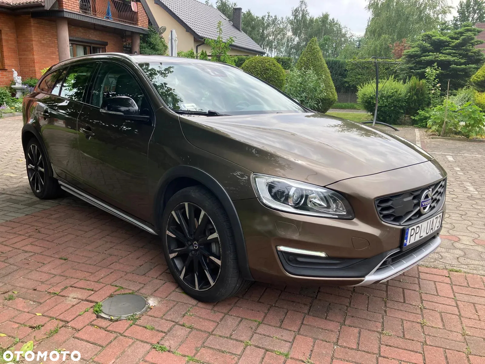 Volvo V60 Cross Country D4 AWD Geartronic - 2