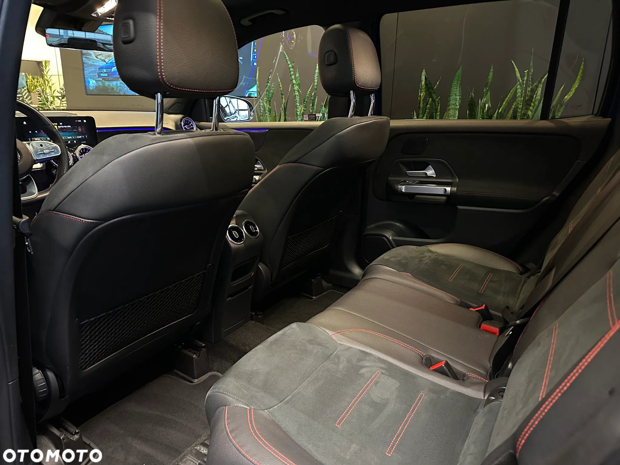 Mercedes-Benz GLB 200 d AMG Line 8G-DCT - 11