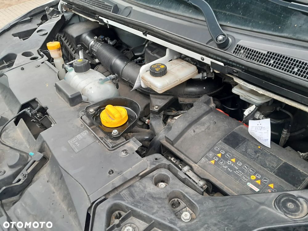 Renault Trafic - 23