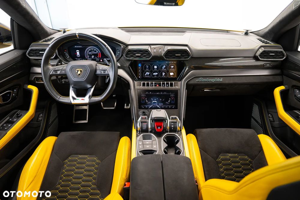 Lamborghini Urus Standard - 15