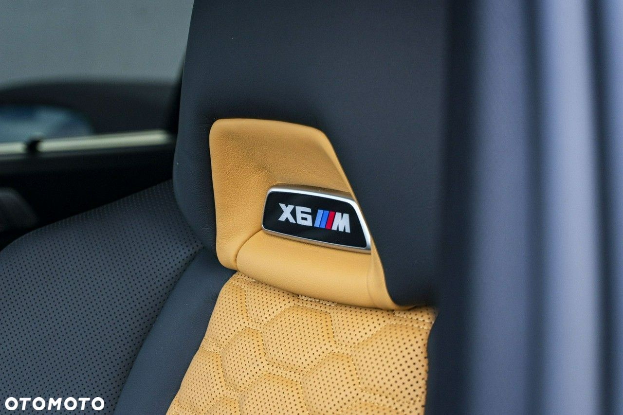 BMW X6M - 15