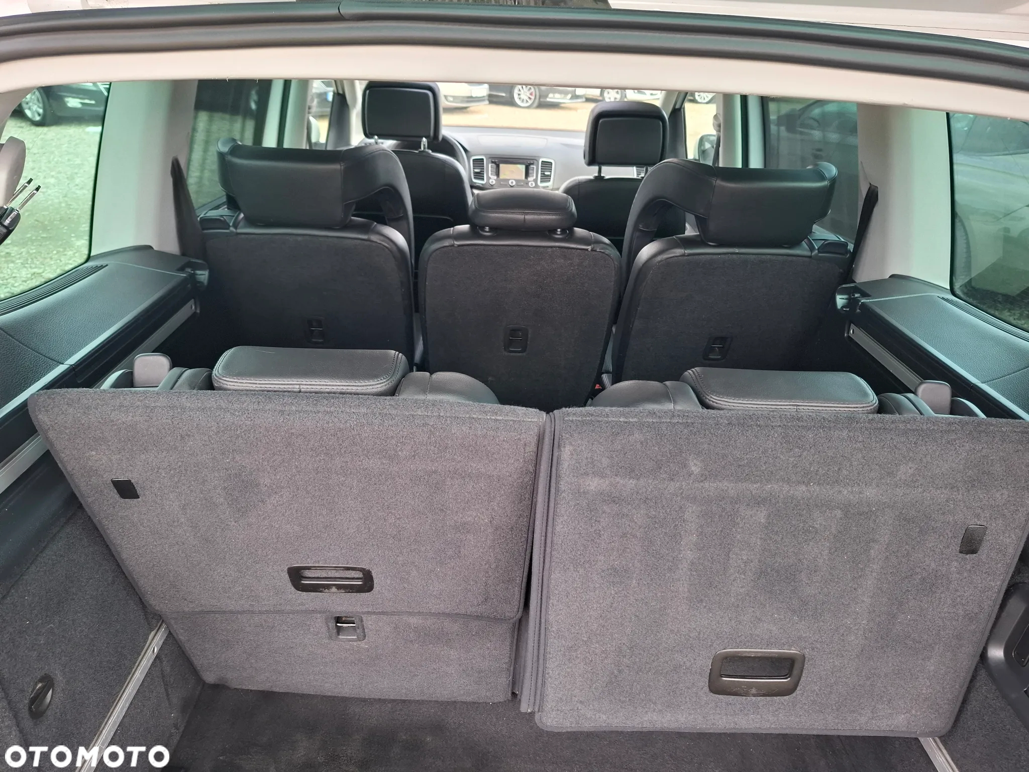 Seat Alhambra 2.0 TDI Ecomotive DSG Reference - 13