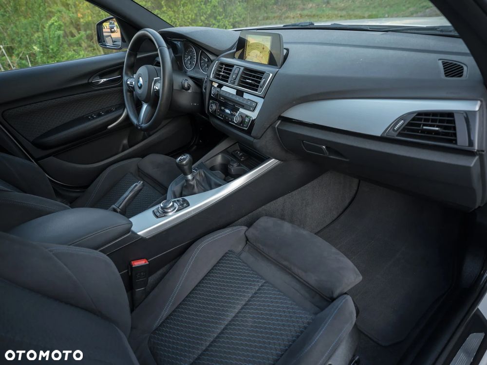 BMW Seria 1 118i Edition M Sport Shadow - 32