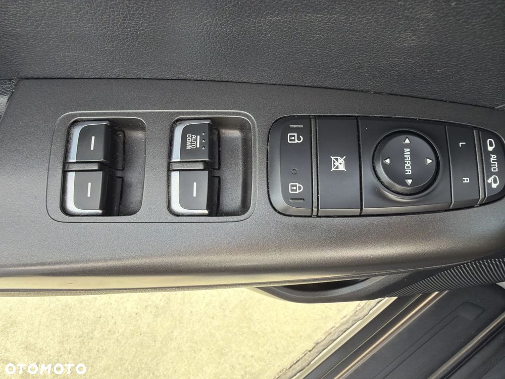 Kia Sportage 1.6 GDI M 2WD - 23