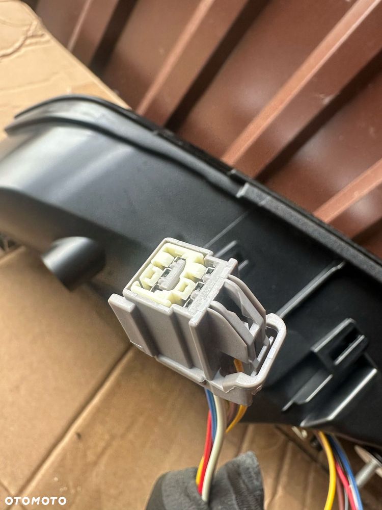 lampa prawa tyl tylna ford mustang mk6 eu - 6