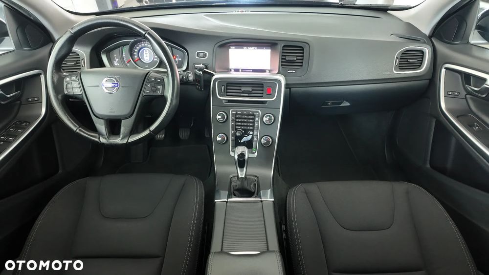 Volvo V60 D2 Drive-E Momentum - 19
