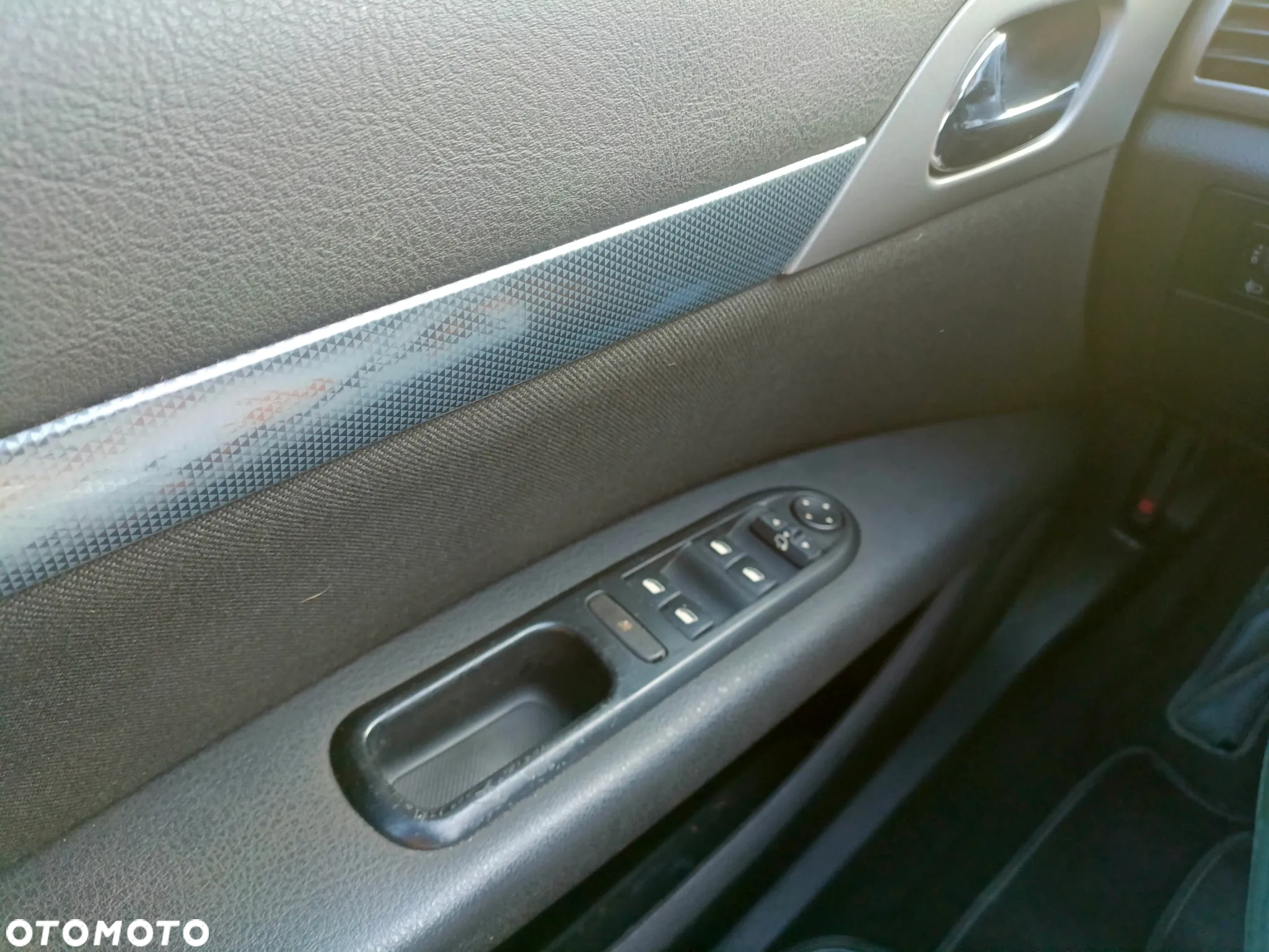 Peugeot 407 - 22
