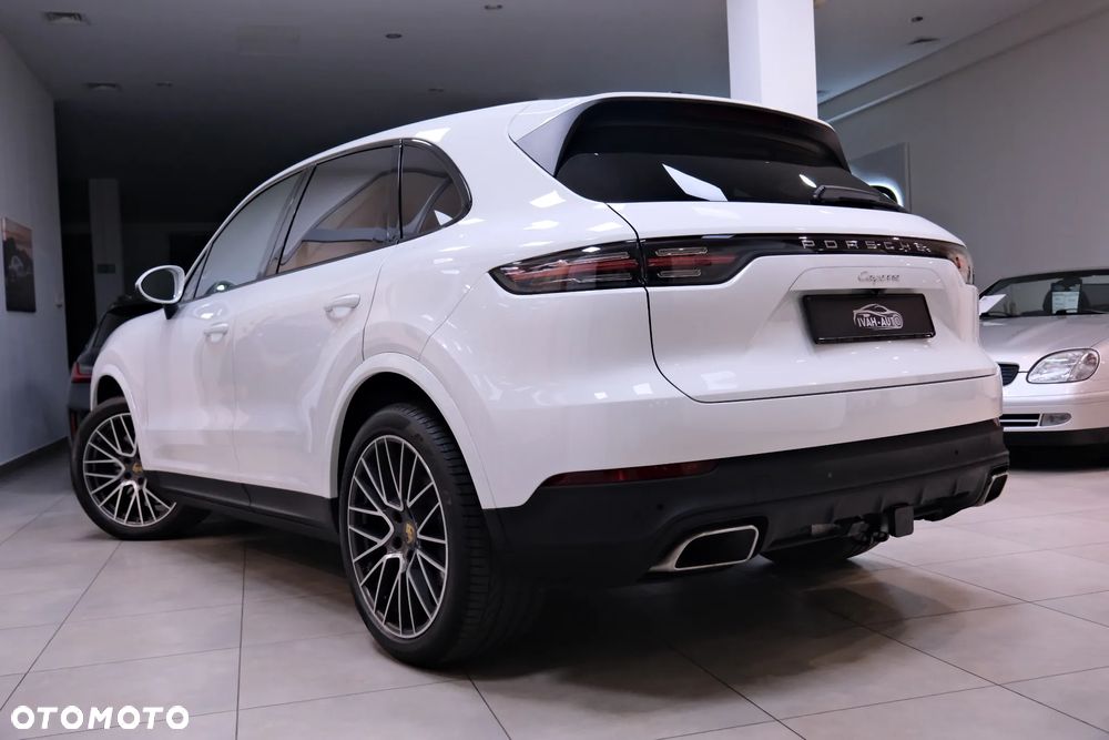 Porsche Cayenne - 20