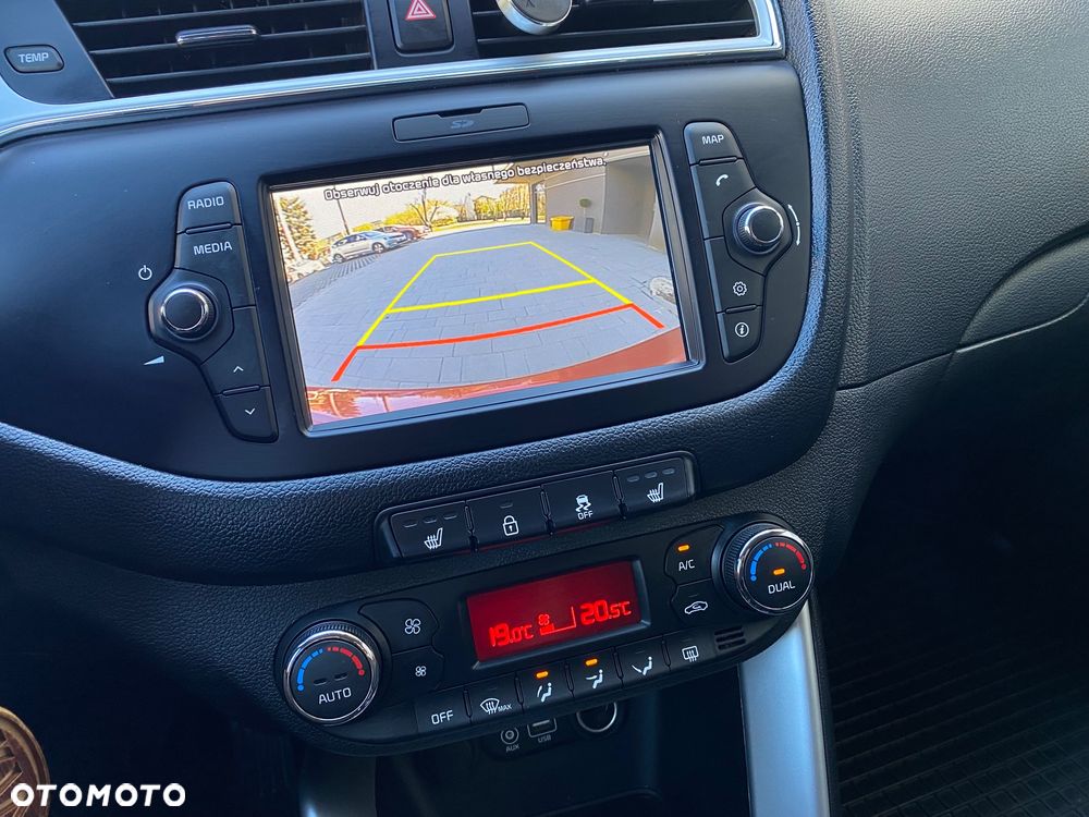 Kia Ceed 1.6 GDI L Business Line - 32