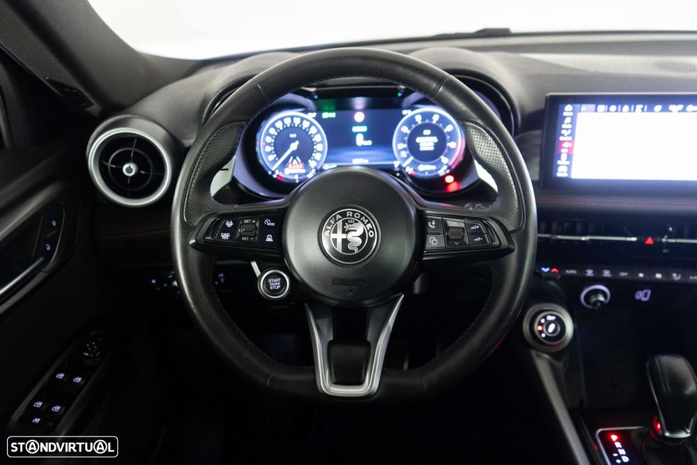 Alfa Romeo Tonale 1.3 Plug-In Hybrid Veloce e-AWD - 30