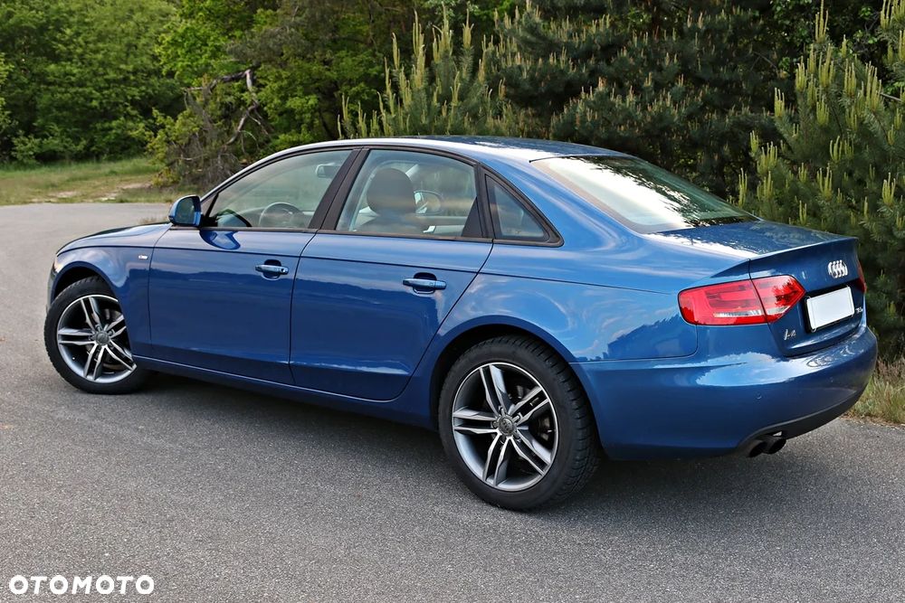 Audi A4 Limousine - 26