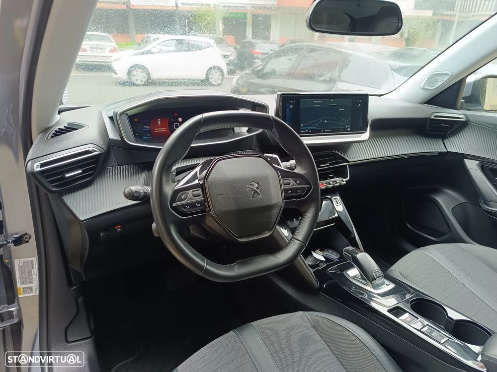 Peugeot 2008 PureTech 130 EAT8 Allure - 7