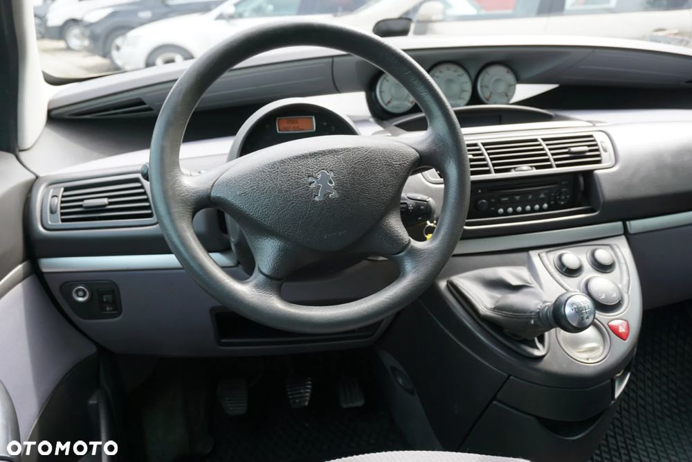 Peugeot 807 2.0 HDi Trendy - 11
