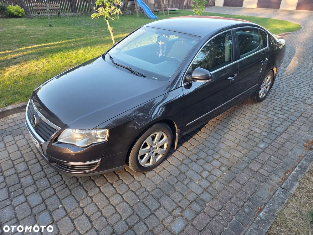 Volkswagen Passat 2.0 TDI Comfortline - 3