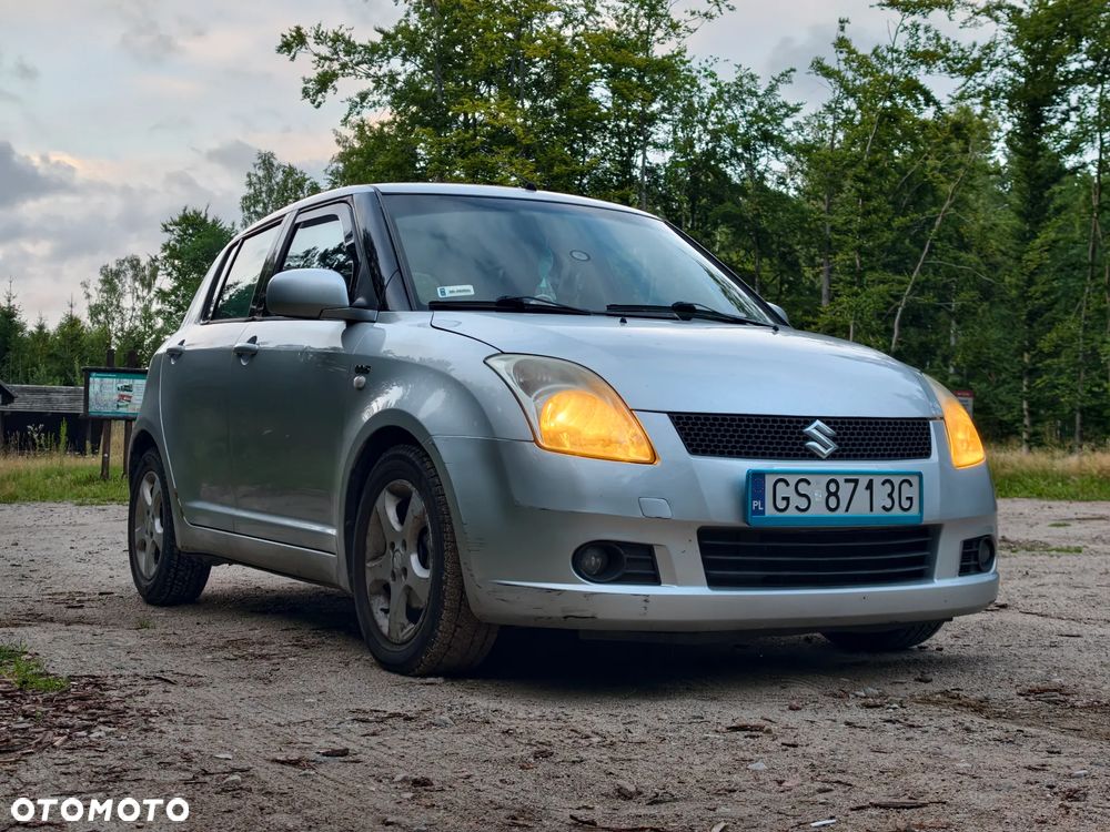 Suzuki Swift 1.3 DDiS Club - 3