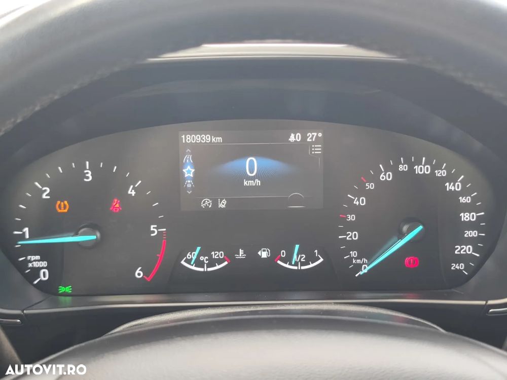 Ford Focus 2.0 EcoBlue Titanium - 26