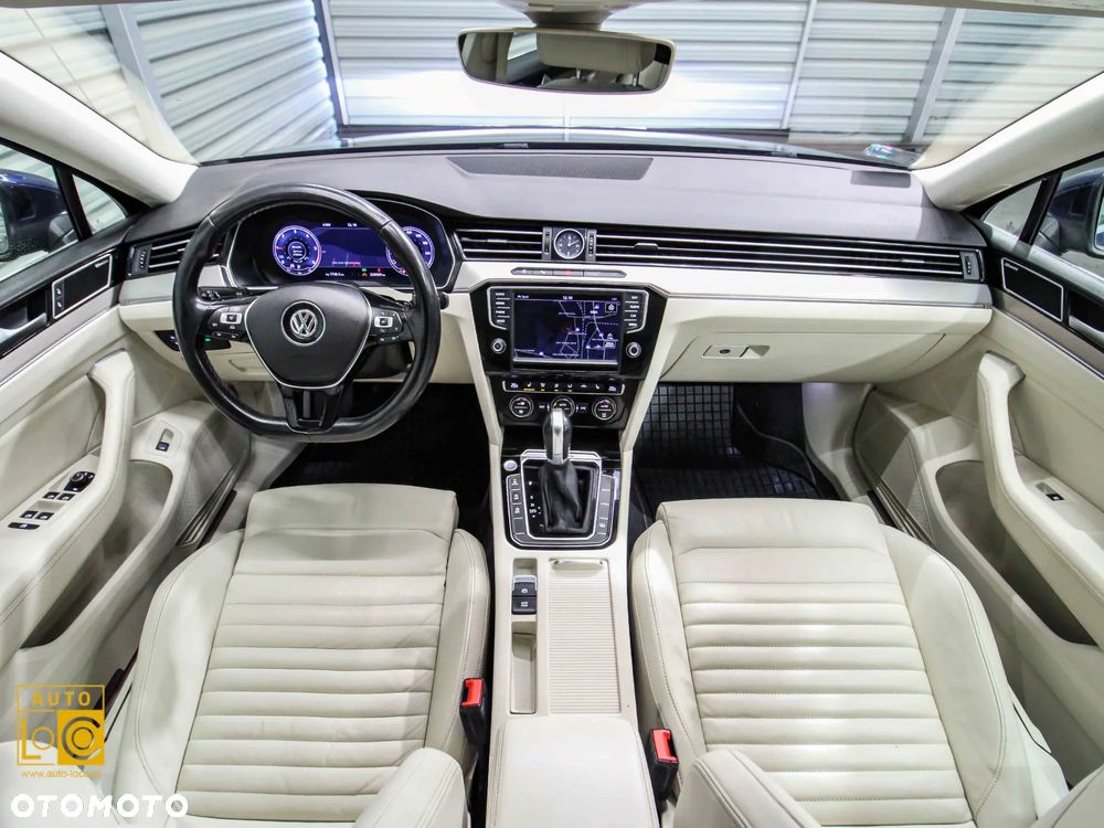 Volkswagen Passat - 5