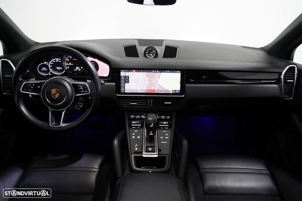Porsche Cayenne E-Hybrid - 6