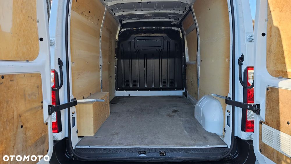 Renault Master L2H2 - 11