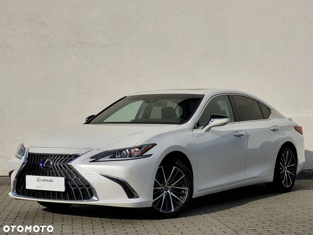 Lexus ES 300h Business Edition - 1