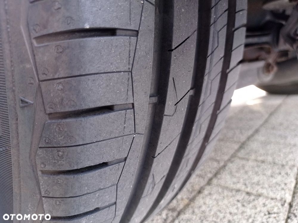 BMW Seria 1 - 24
