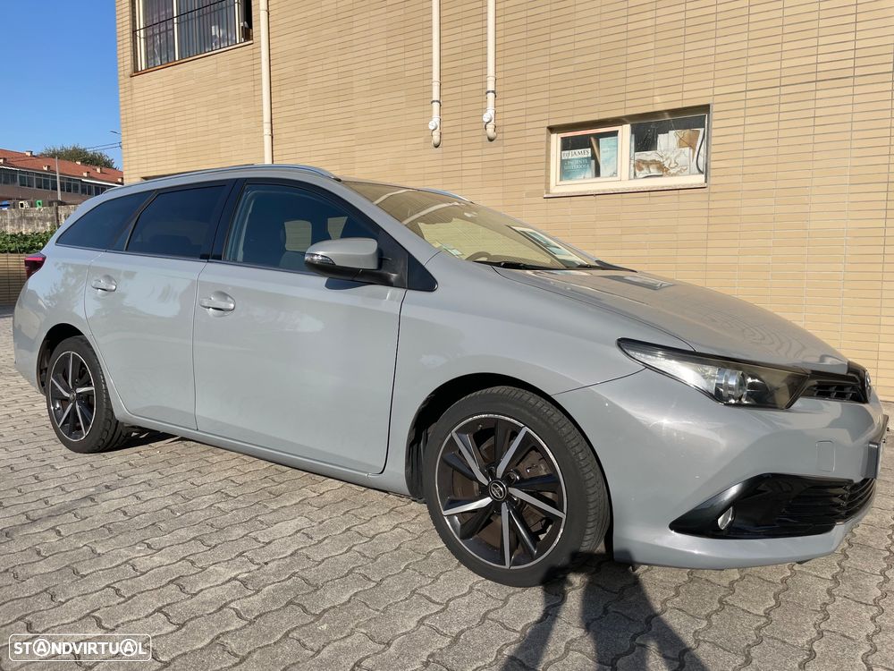 Toyota Auris 1.4 D-4D Comfort - 2