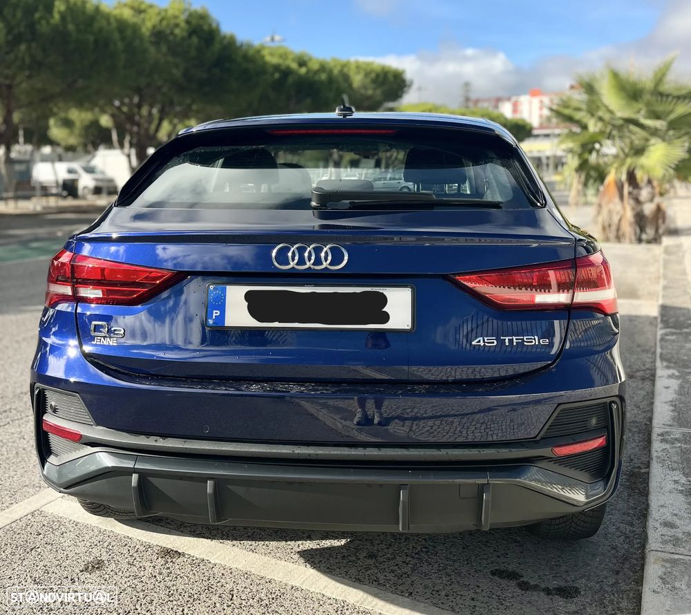 Audi Q3 Sportback 45 TFSIe S tronic — photo 3