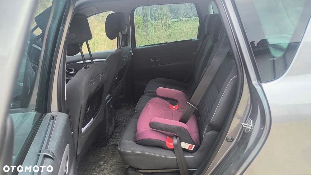 Renault Scenic dCi 110 LIMITED - 4