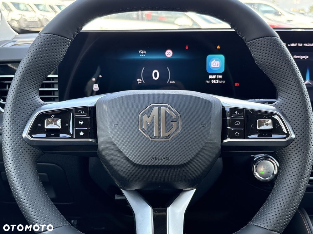 MG HS 1.5T HEV+ Exclusive - 18