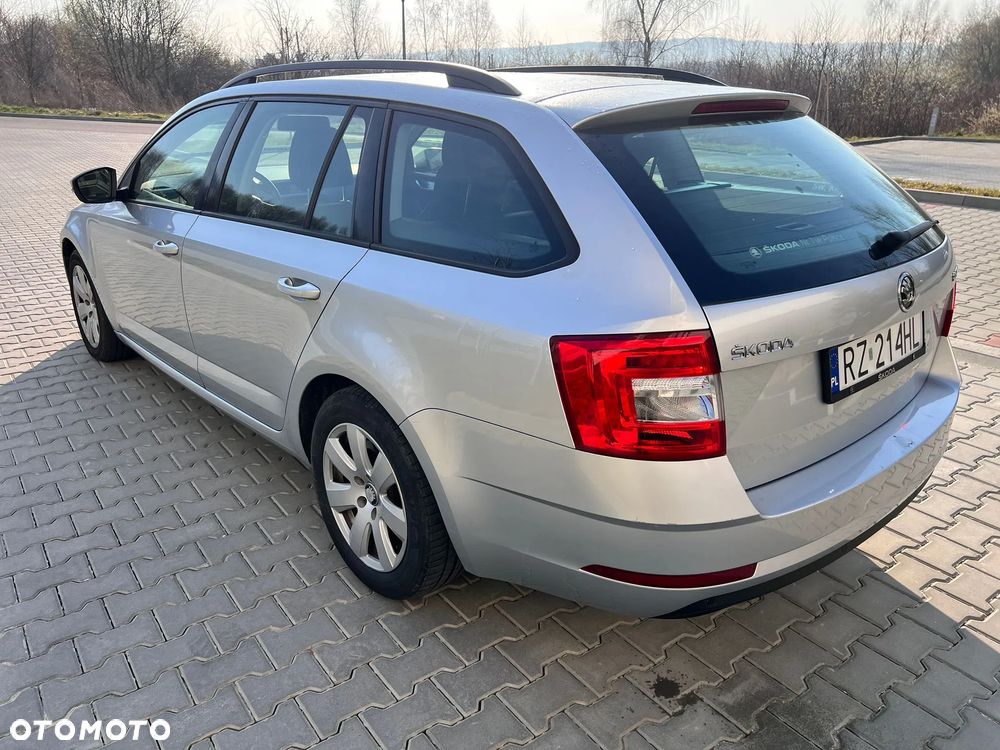 Skoda Octavia - 8