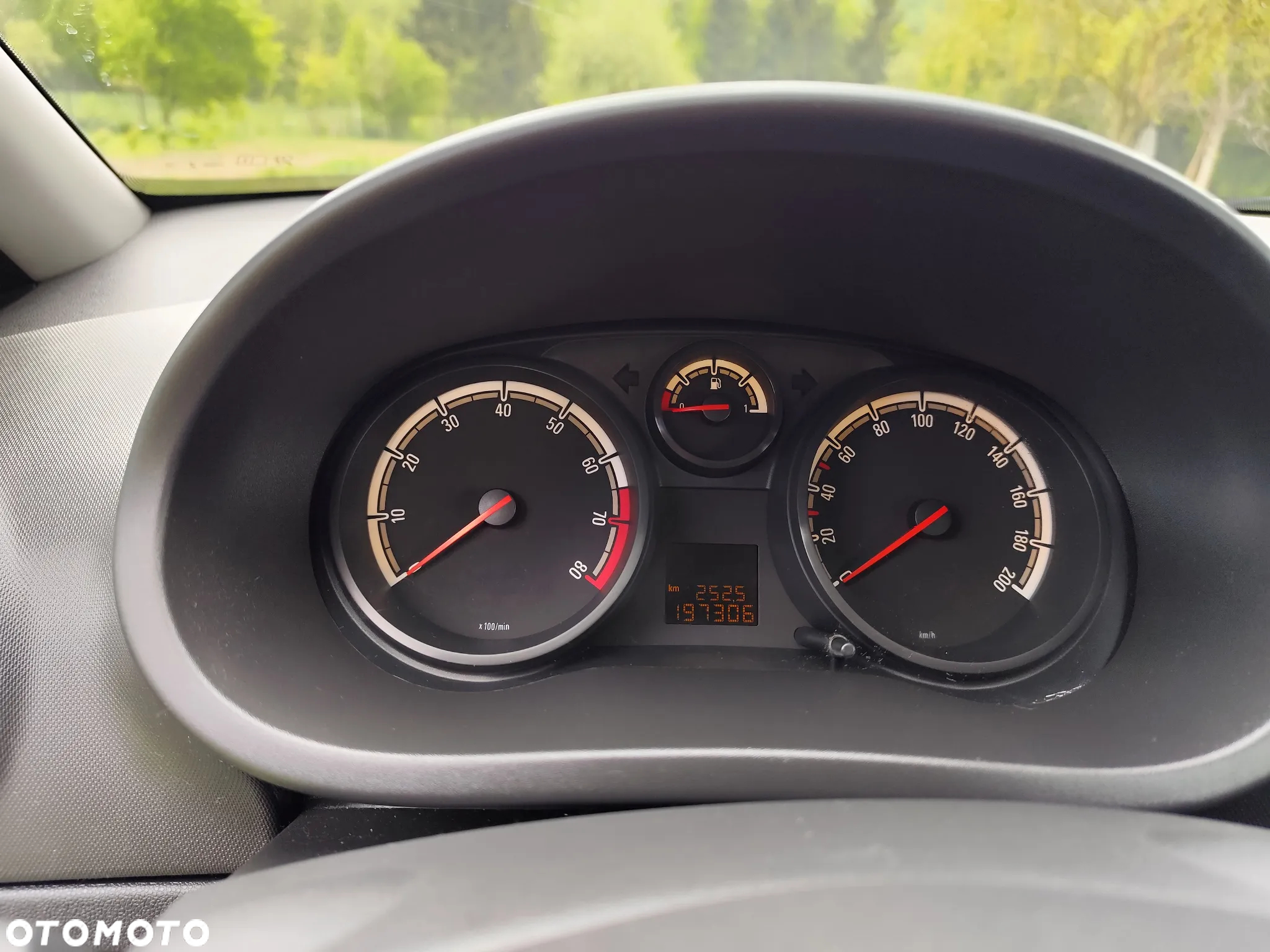 Opel Corsa 1.2 16V Edition / Active - 6