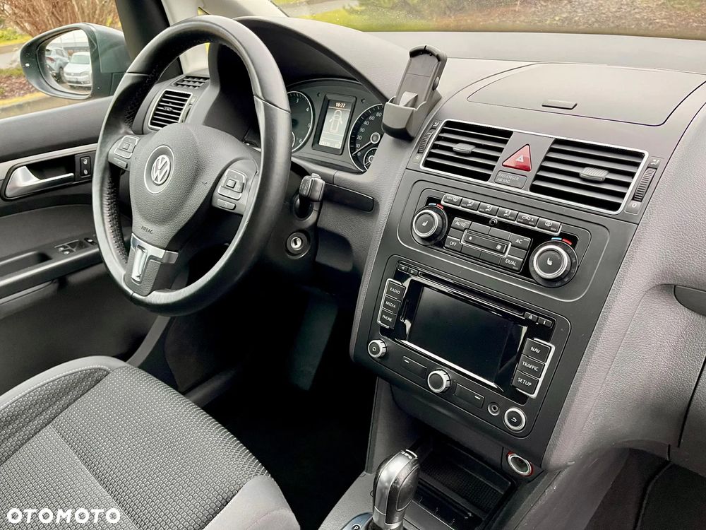 Volkswagen Touran 2.0 TDI DSG Highline - 19