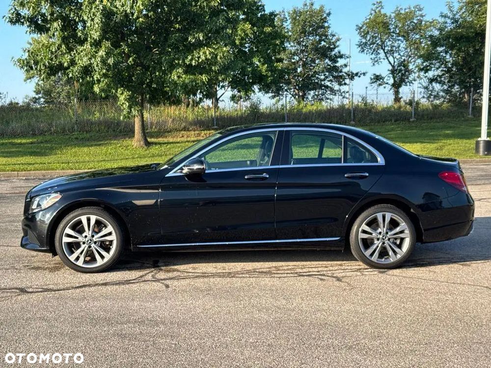 Mercedes-Benz Klasa C 300 7G-TRONIC AMG Line - 5