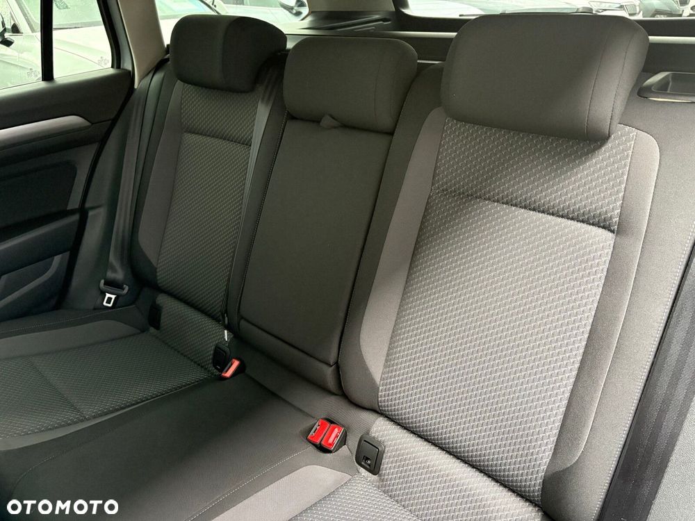 Volkswagen Passat 1.5 TSI EVO Essence DSG - 15