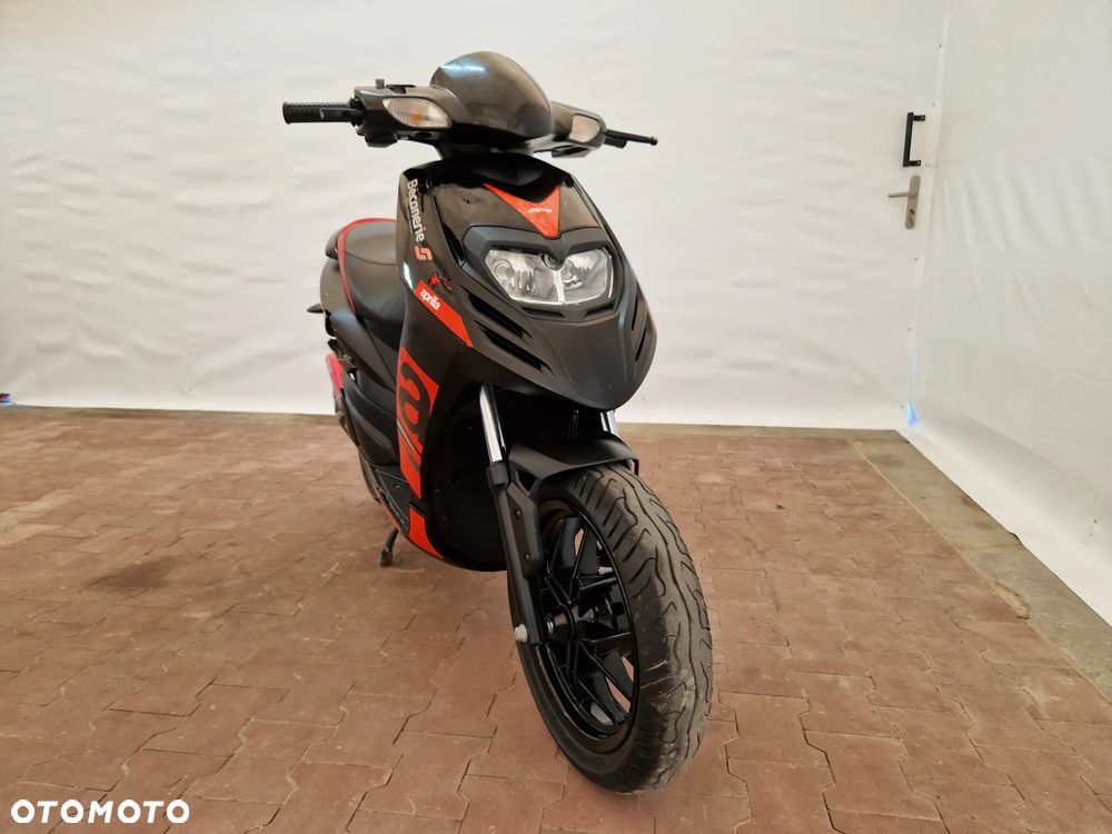 Aprilia SR - 15