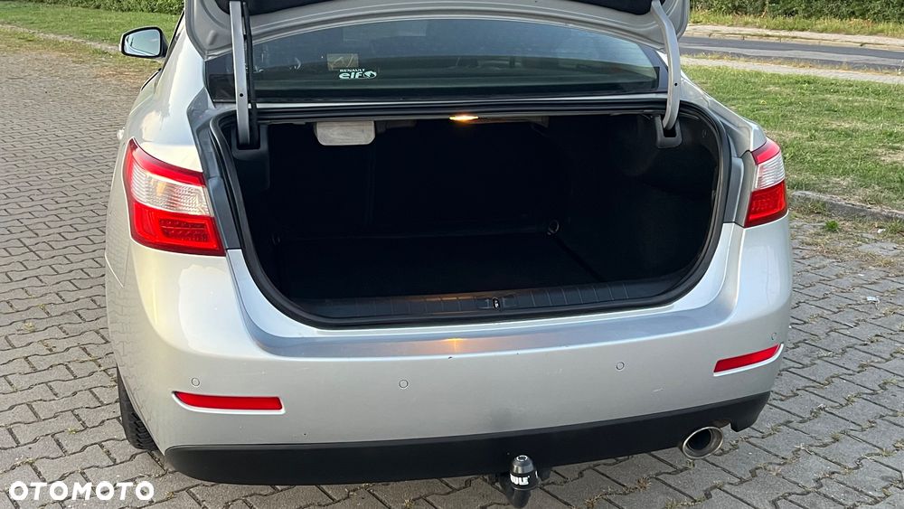Renault Latitude 2.0 dCi Initiale - 39