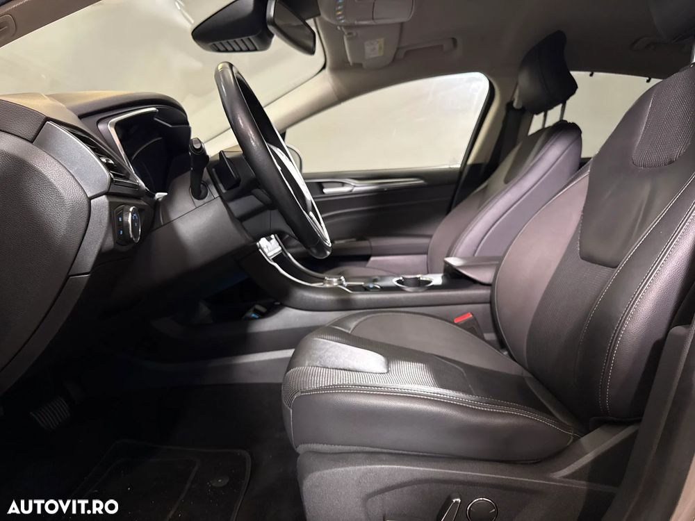 Ford Mondeo - 24